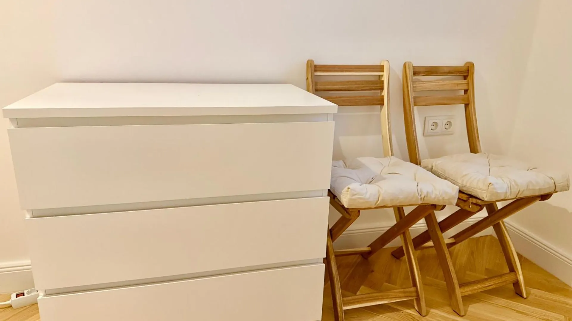Central Renovated Apartment With Balcony Vienna